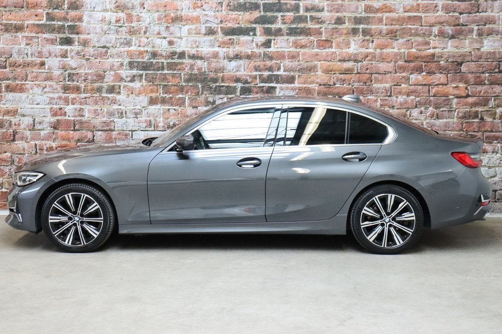 BMW 3 Serie Sedan 318i High Executive Luxury Line Automaat /, Automaat, 1998 cc, Achterwielaandrijving, Gebruikt
