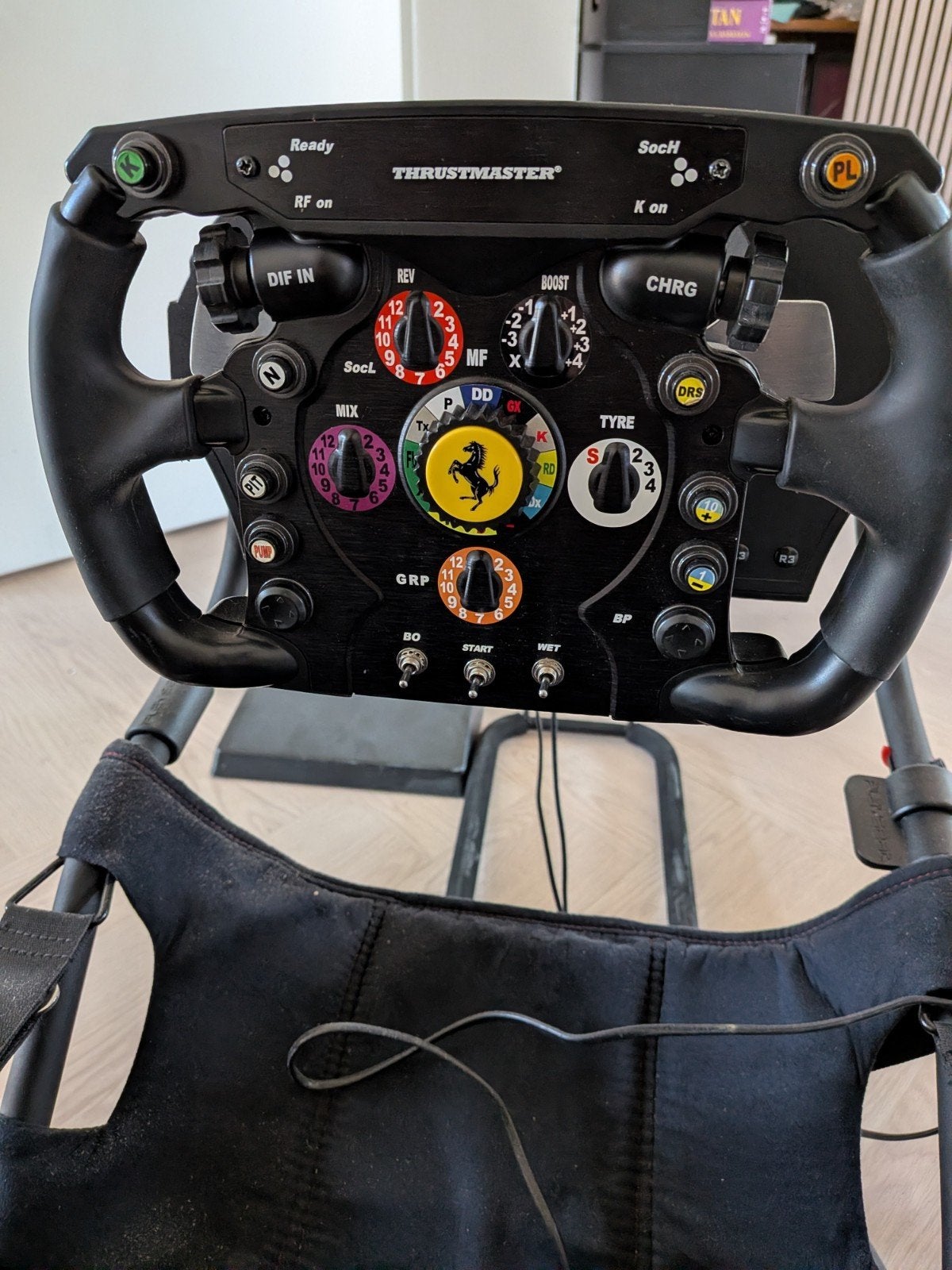 Thrustmaster T-GT II racestuur met Playseat Challenge, Ophalen, Overige merken, Zo goed als nieuw