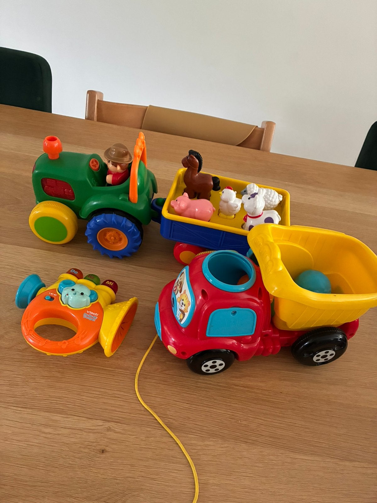 VTech speelgoed set: vrachtwagen, tractor, hond, trompet, Ophalen, Gebruikt, Overige typen, Met geluid