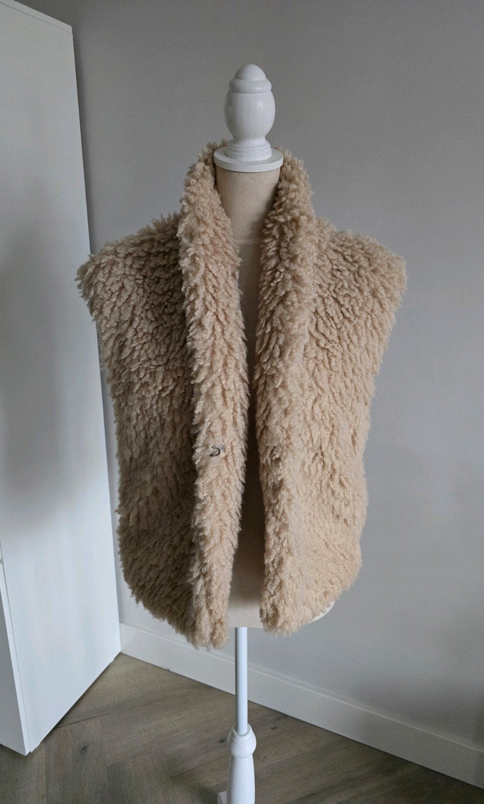 Zeer mooi Loavies Vest Beige In Maat XS/S Gilet, Kleding | Dames, Beige, Ophalen of Verzenden, Maat 34 (XS) of kleiner, Loavies