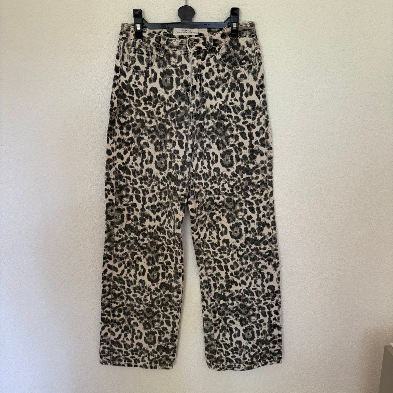 Leopard print jeans, Maat 38/40 (M), Zo goed als nieuw, Lang, Meerkleurig