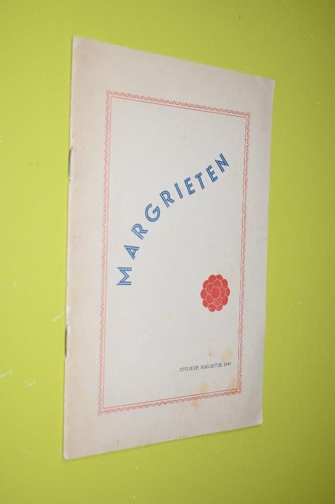 Gedichten MARGRIETEN -num. exempl. augustus 1944, Boeken, Gelezen, M. Jacobse, Ophalen of Verzenden, Eén auteur