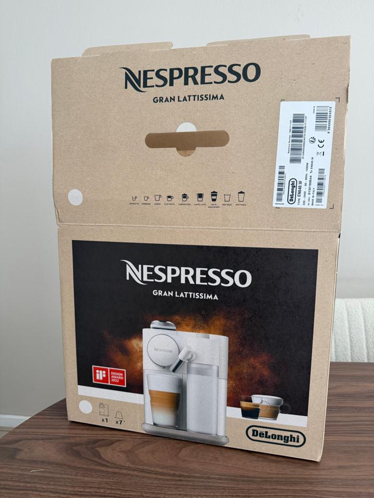 Nespresso Gran Lattissima - NIEUW in doos, Witgoed en Apparatuur, Koffiezetapparaten, Ophalen, 2 tot 4 kopjes, Koffiepads en cups