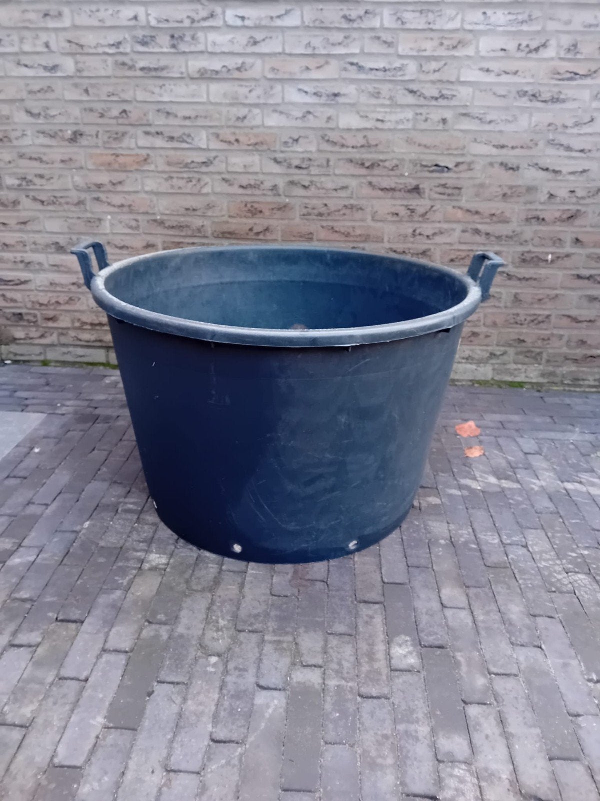 Mooie grote kuip voor planten of vijver, Kunststof, Gebruikt, Rond, Ophalen of Verzenden