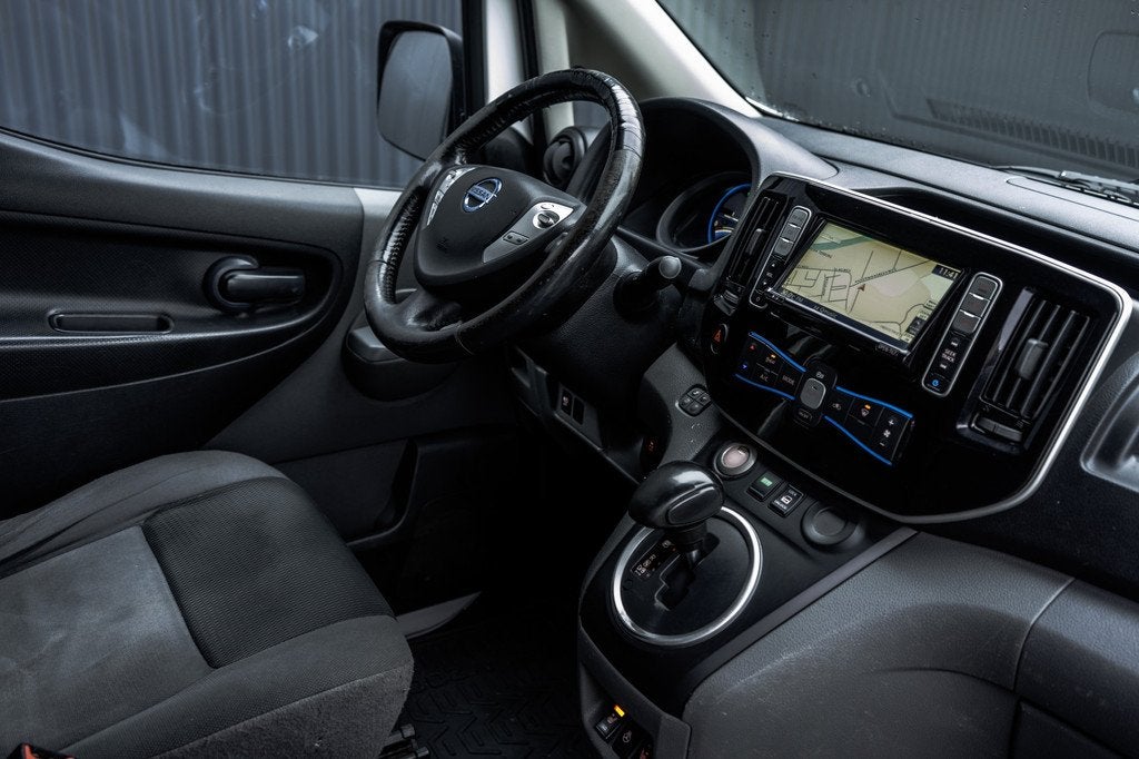 Nissan E-NV200 | Camera | Navi | Stoel/Stuurverw | Cruise |, Stof, Gebruikt, Zwart, Stoelverwarming