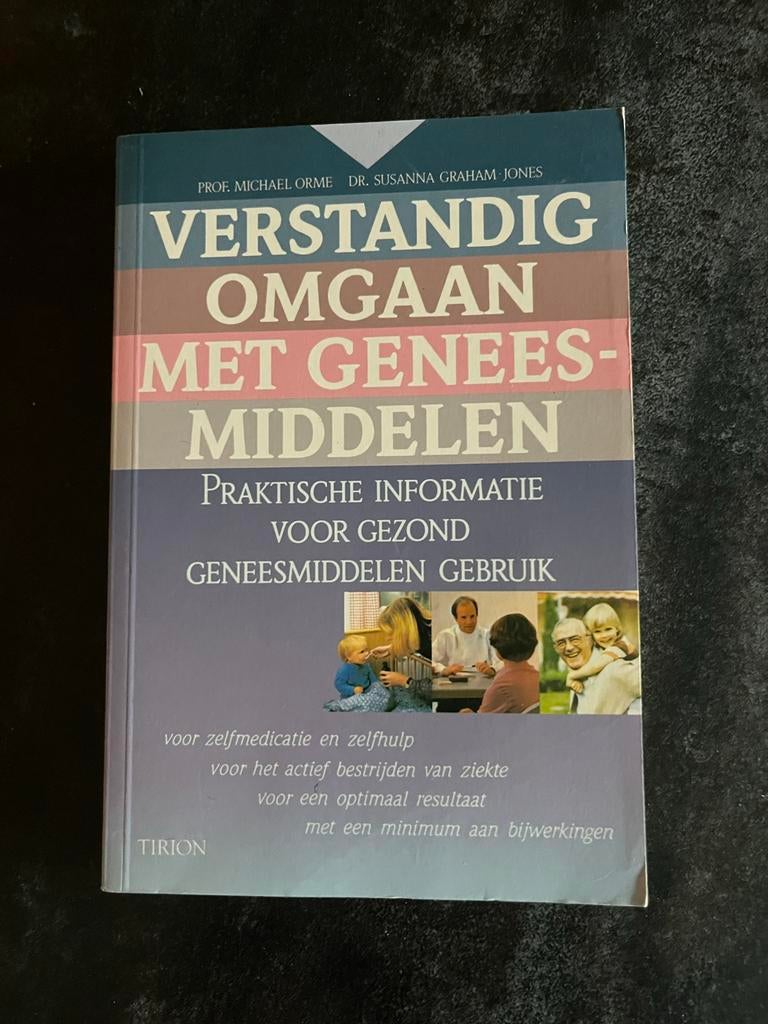 Verstandig omgaan met geneesmiddelen - Tirion Medisch, Ophalen of Verzenden, Zo goed als nieuw, Overige typen