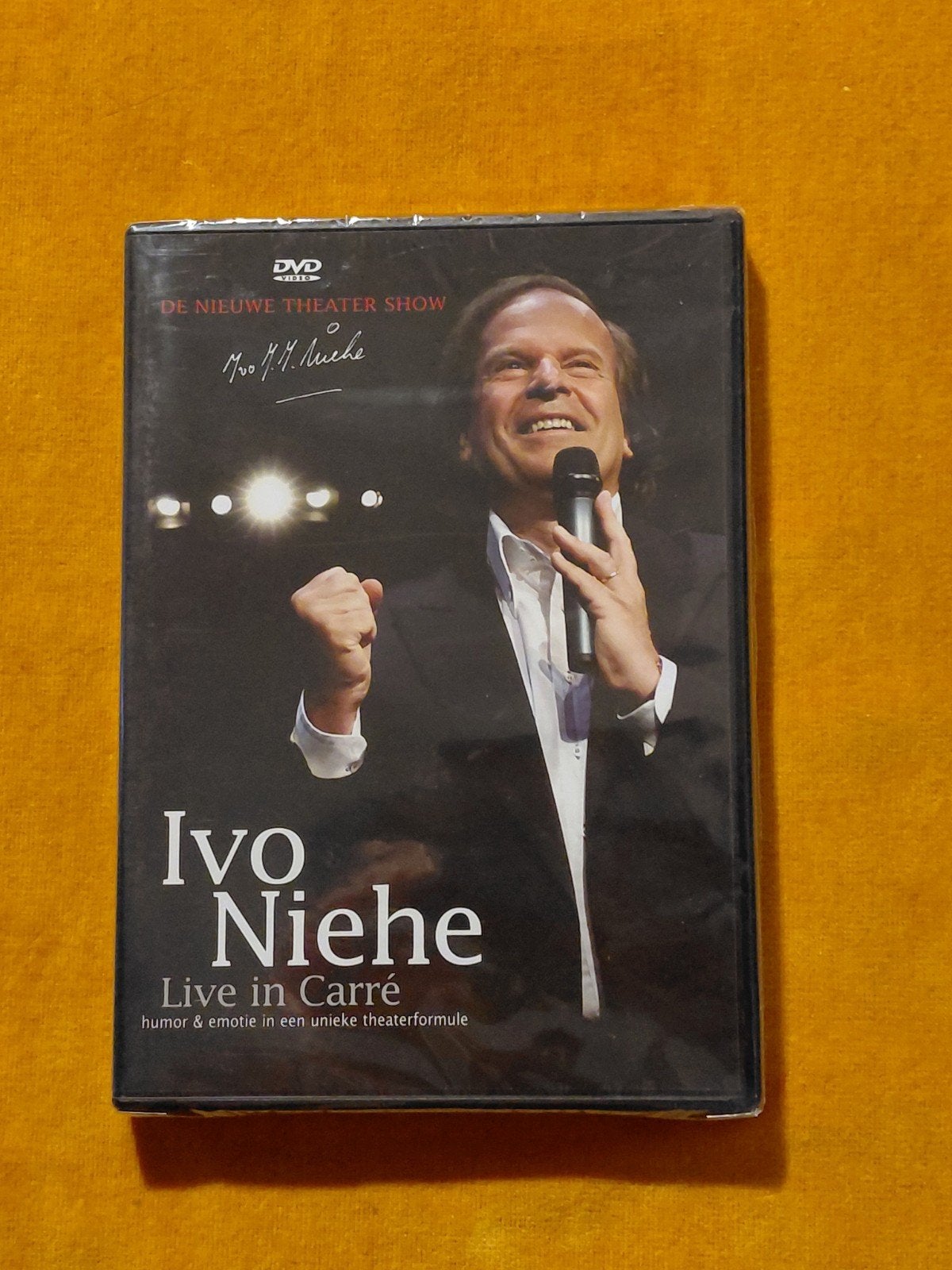 Ivo Niehe Live in Carré - Humor & Emotie DVD, Cd's en Dvd's, Cd's | Humor en Cabaret, Ophalen of Verzenden, Nieuw in verpakking