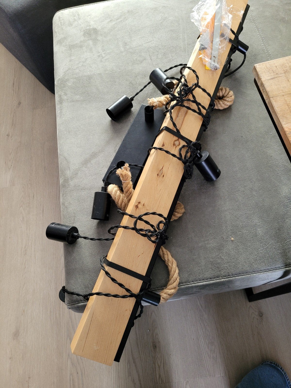 Houten balk plafondlamp met loshangende fittingen, Ophalen, Gebruikt, Hout, Minder dan 50 cm