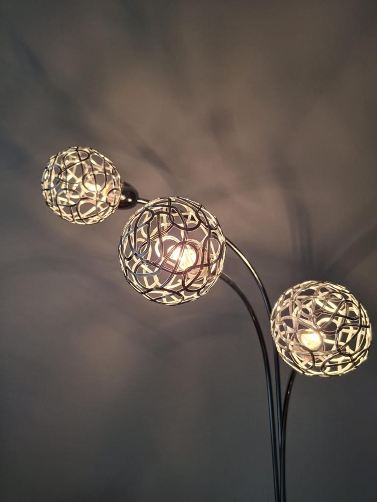 Moderne Booglamp met 3 Bolvormige Metalen Kappen, Ophalen, Nieuw, Metaal, 150 tot 200 cm