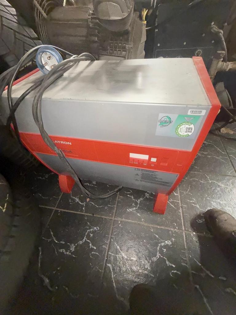 BENNING Lader E230G48/60B-FB, 1000 tot 2000 kg, Ophalen, Elektrisch