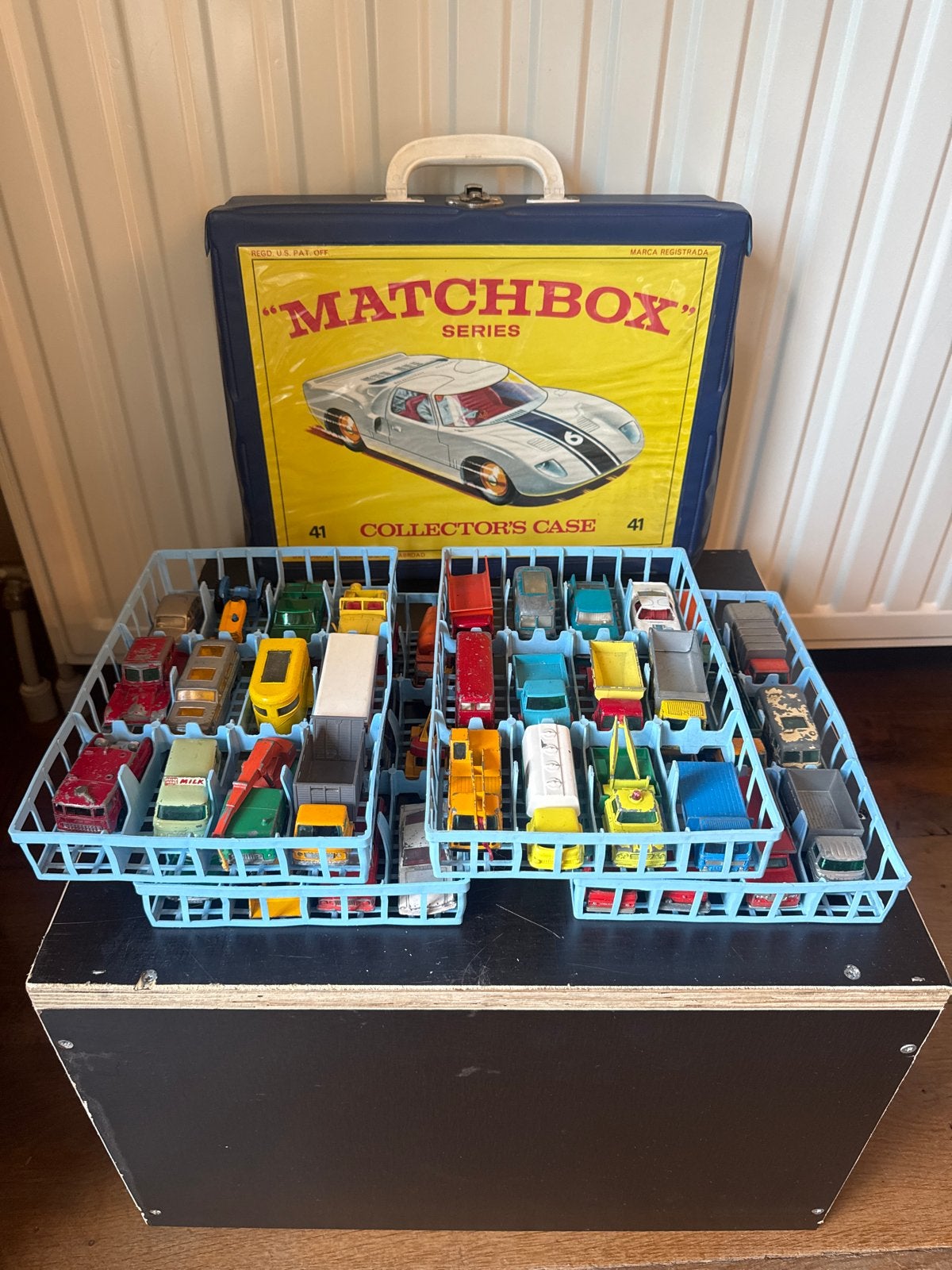 48 Matchbox auto's in Collector's Case, Hobby en Vrije tijd, Modelauto's | 1:87, Ophalen of Verzenden, Gebruikt, Auto, Matchbox