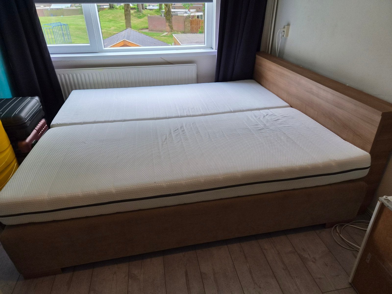 Gratis boxspring 180x200cm, Huis en Inrichting, Slaapkamer | Bedden, Ophalen, Gebruikt, Bruin, Tweepersoons
