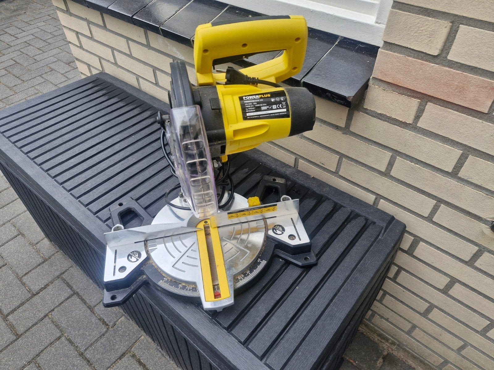 powerplus afkortzaag, Doe-het-zelf en Verbouw, Gereedschap | Zaagmachines, Gebruikt, Ophalen of Verzenden, POWERPLUS, Afkortzaag