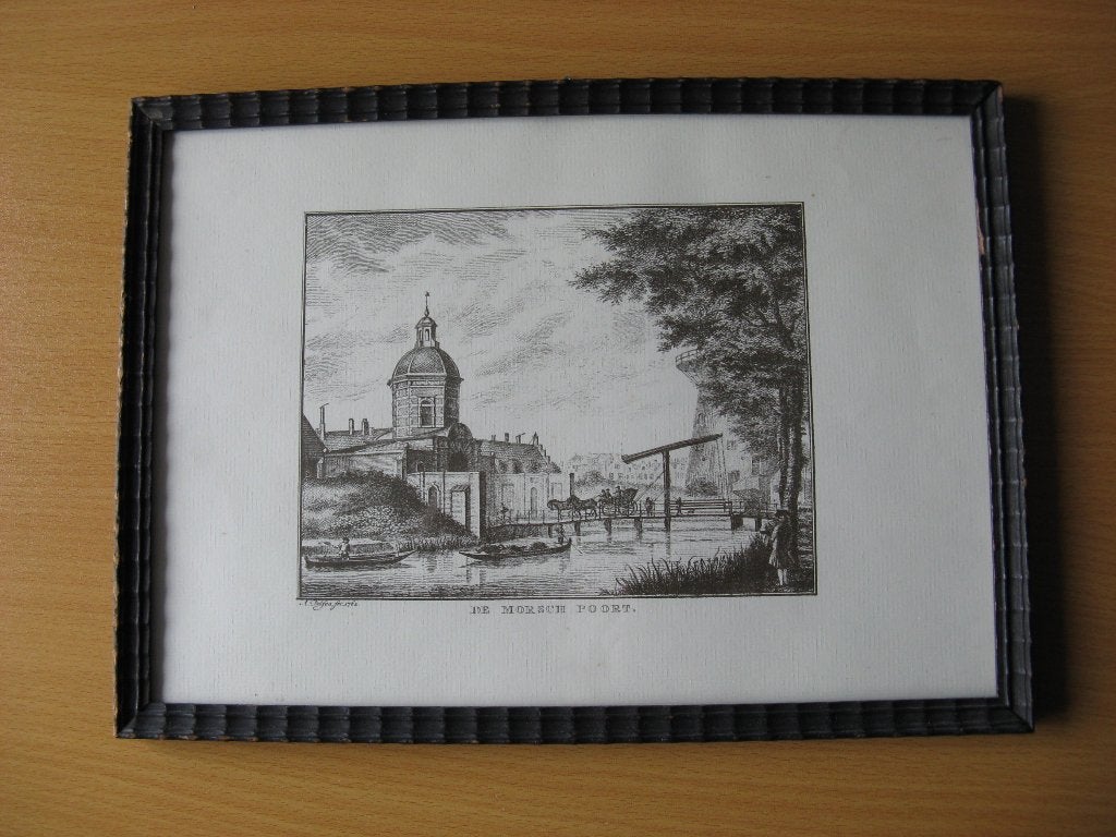 De Morsch Poort door A.Delfos 1762 ingelijst 30X22½, Ophalen of Verzenden, Zo goed als nieuw, Minder dan 50 cm, Schilderij