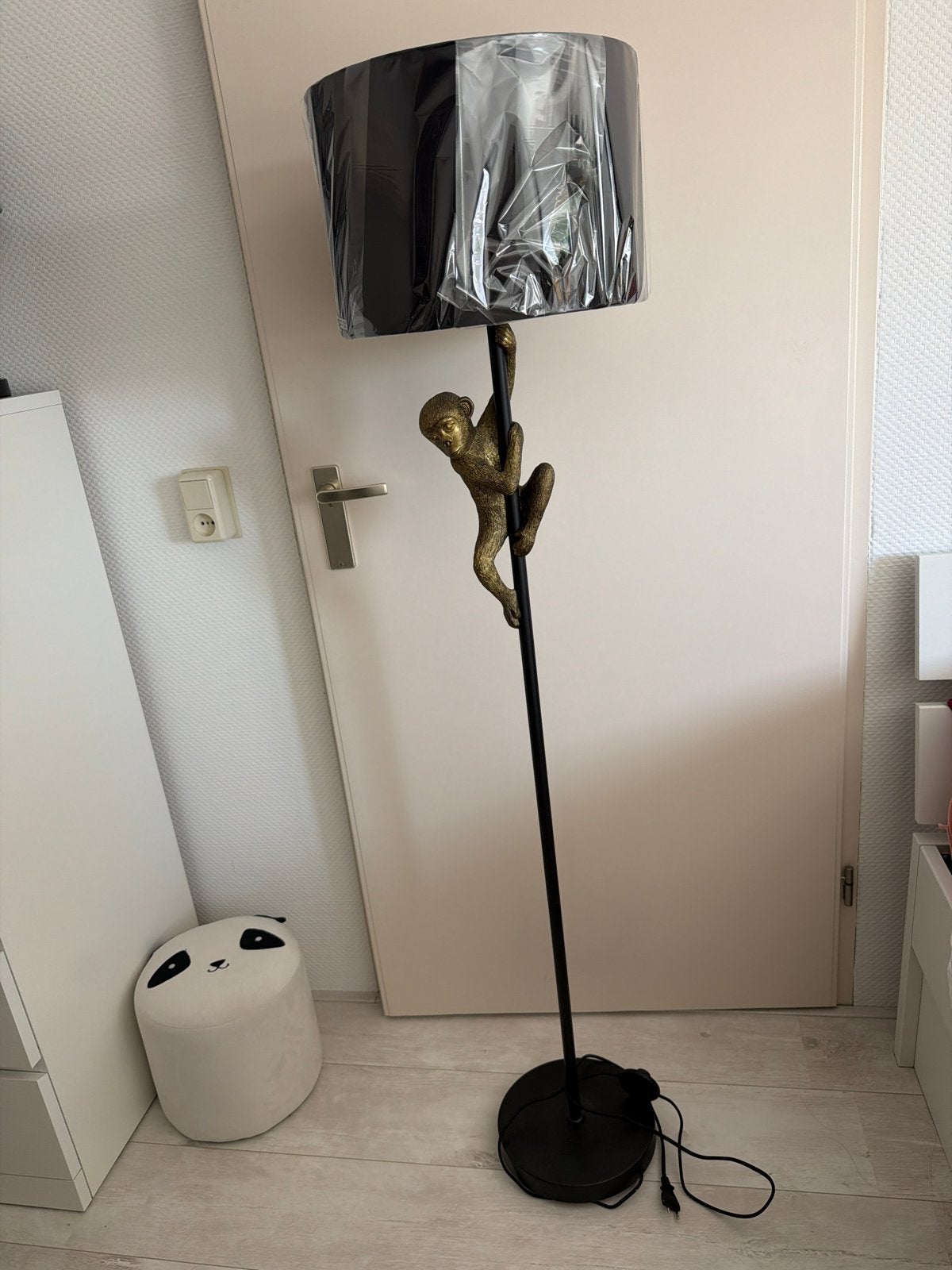 Nieuwe vloerlamp met aap design - Zwart/Goud, Huis en Inrichting, Ophalen, Zwart, Nieuw, Metaal