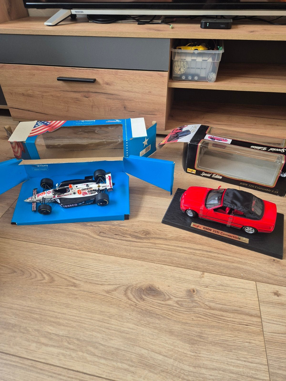 1:18 auto, Ophalen of Verzenden