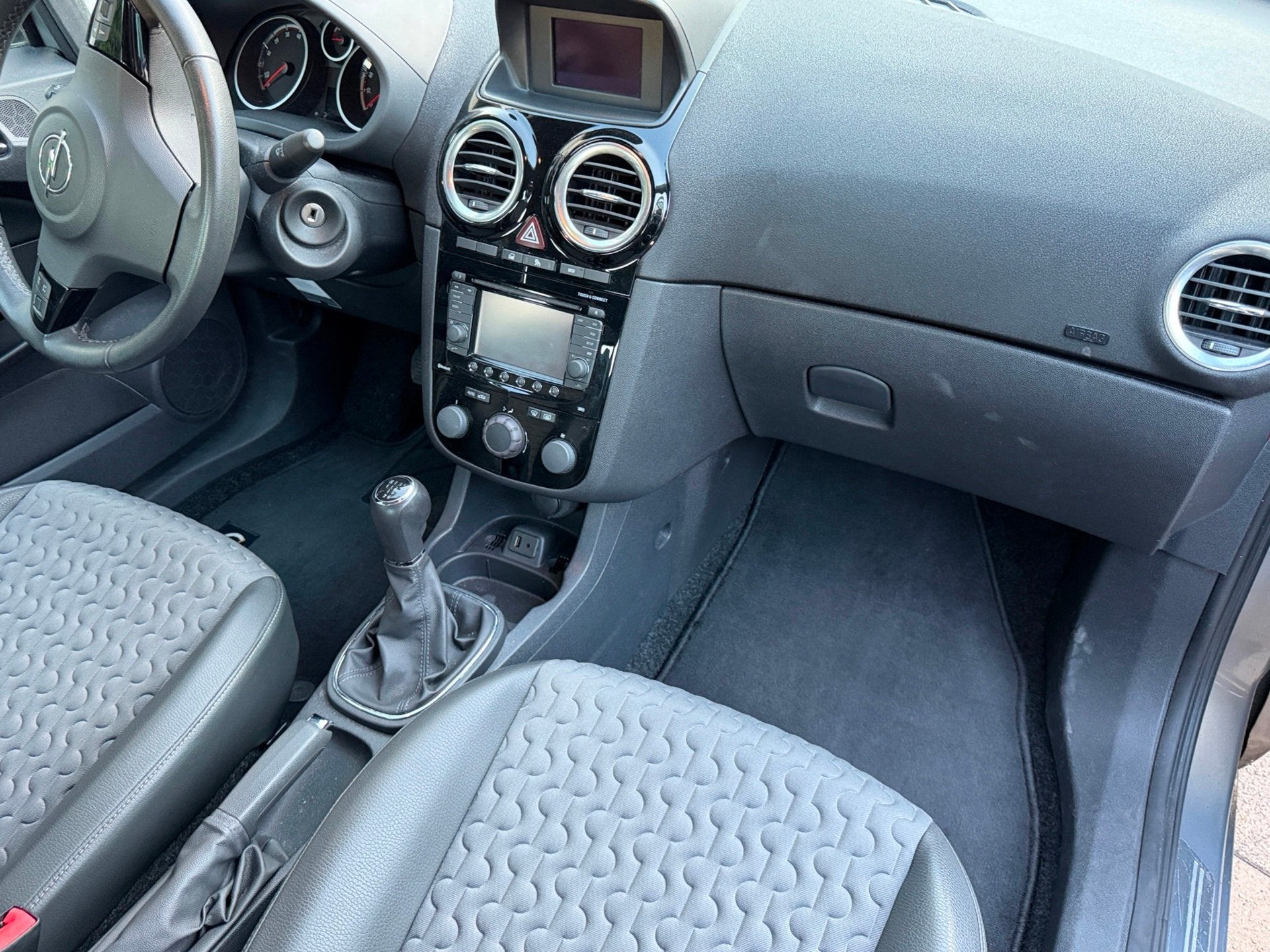 Opel Corsa 1.4-16V Cosmo |NAVI|KLIMA|CRUISE|, Auto's, Opel, Voorwielaandrijving, Euro 5, Gebruikt, 4 cilinders