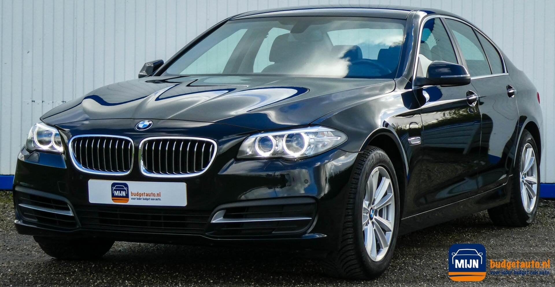 BMW 5-serie 520i High Executive - NL Auto - Facelift, Automaat, Achterwielaandrijving, Gebruikt, 4 cilinders
