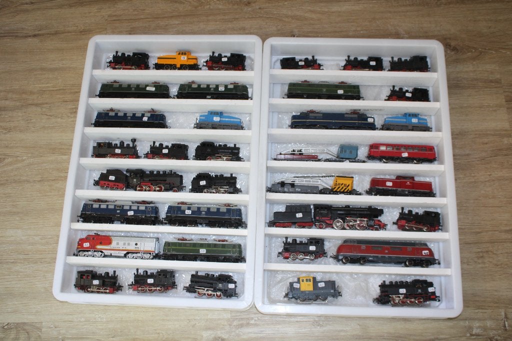 Märklin Locs vanaf   € 10,00, Hobby en Vrije tijd, Modeltreinen | H0, Wisselstroom, Gebruikt, Locomotief, Ophalen of Verzenden