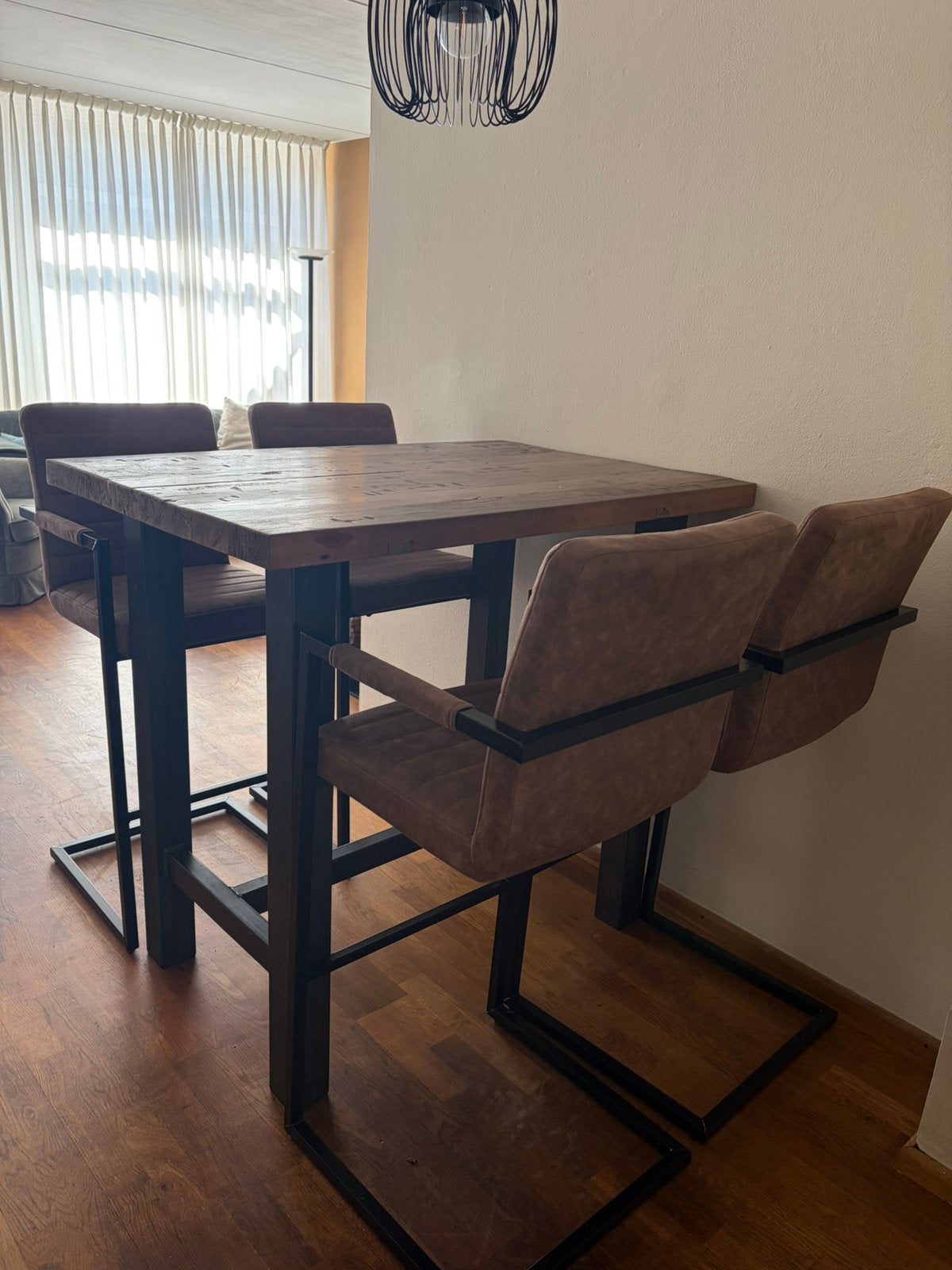 Hoge tafel met barkrukken, Huis en Inrichting, Tafels | Eettafels, Ophalen, 100 tot 150 cm, Eikenhout, 50 tot 100 cm