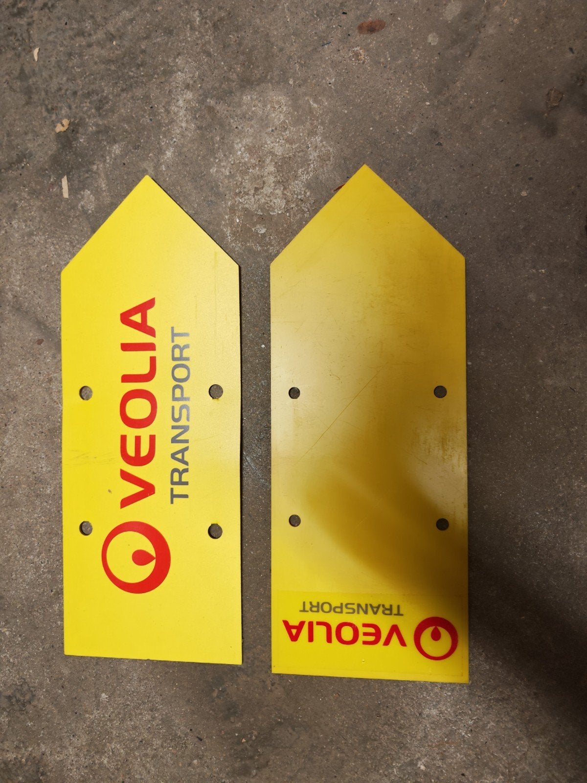 2 x Veolia busborden, Verzamelen, Ophalen of Verzenden, Trein