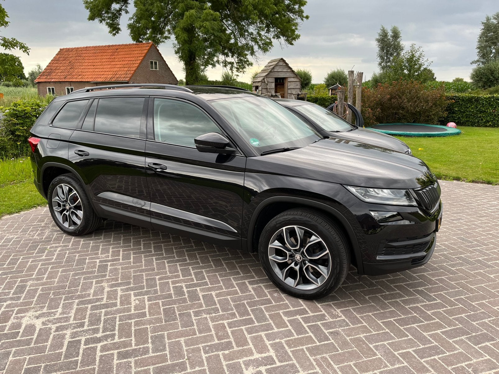 Skoda Kodiaq 1.5 TSI Greentech ACT 150pk 2018 Zwart, Auto's, 1525 kg, Zwart, 4 cilinders, 7 stoelen