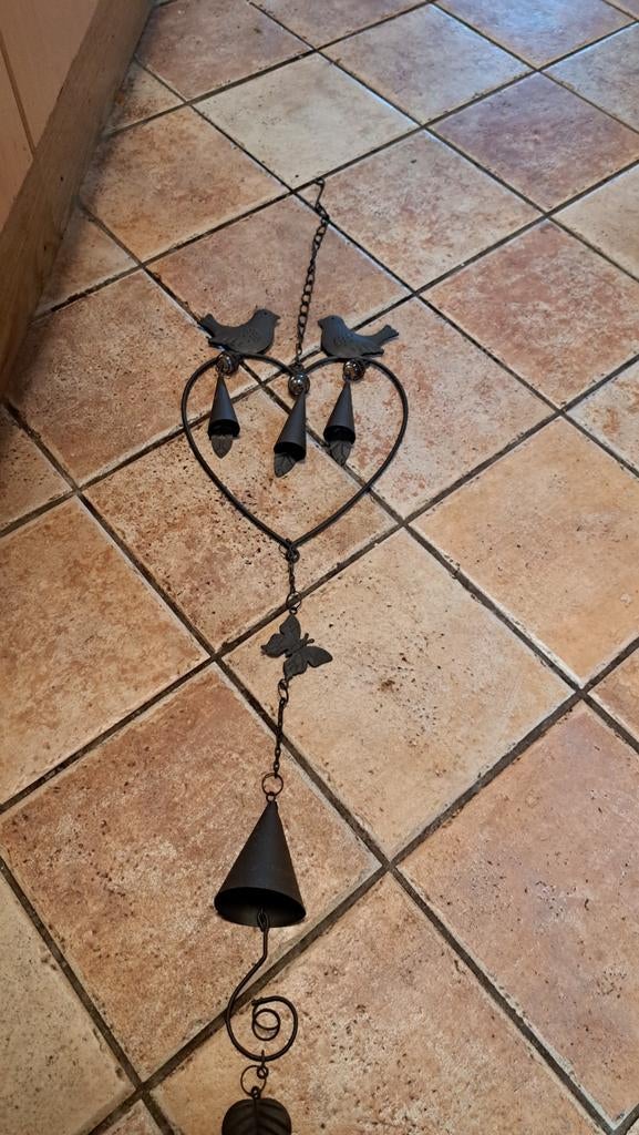 Dikke zwarte ijzeren hanger met vogels en bellen, Huis en Inrichting, Woonaccessoires | Overige, Nieuw, Ophalen of Verzenden