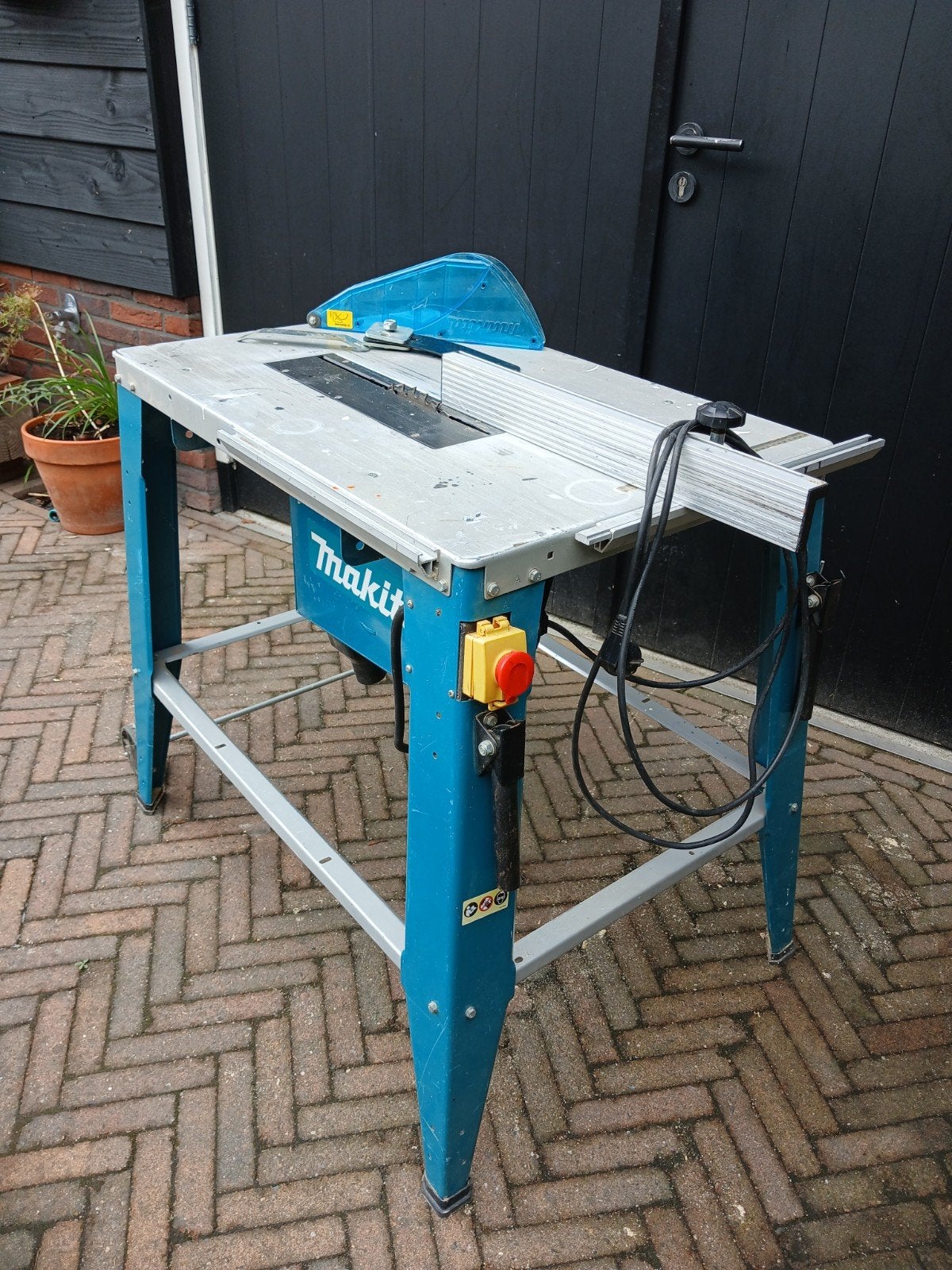 Makita Tafelzaag 2712, Doe-het-zelf en Verbouw, Ophalen, Gebruikt, Cirkelzaag, 70 mm of meer