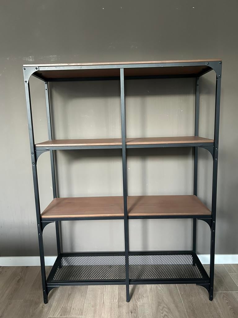 Zwart stalen IKEA stellage met donker houten planken, Huis en Inrichting, Kasten | Stellingkasten, Ophalen, Zo goed als nieuw