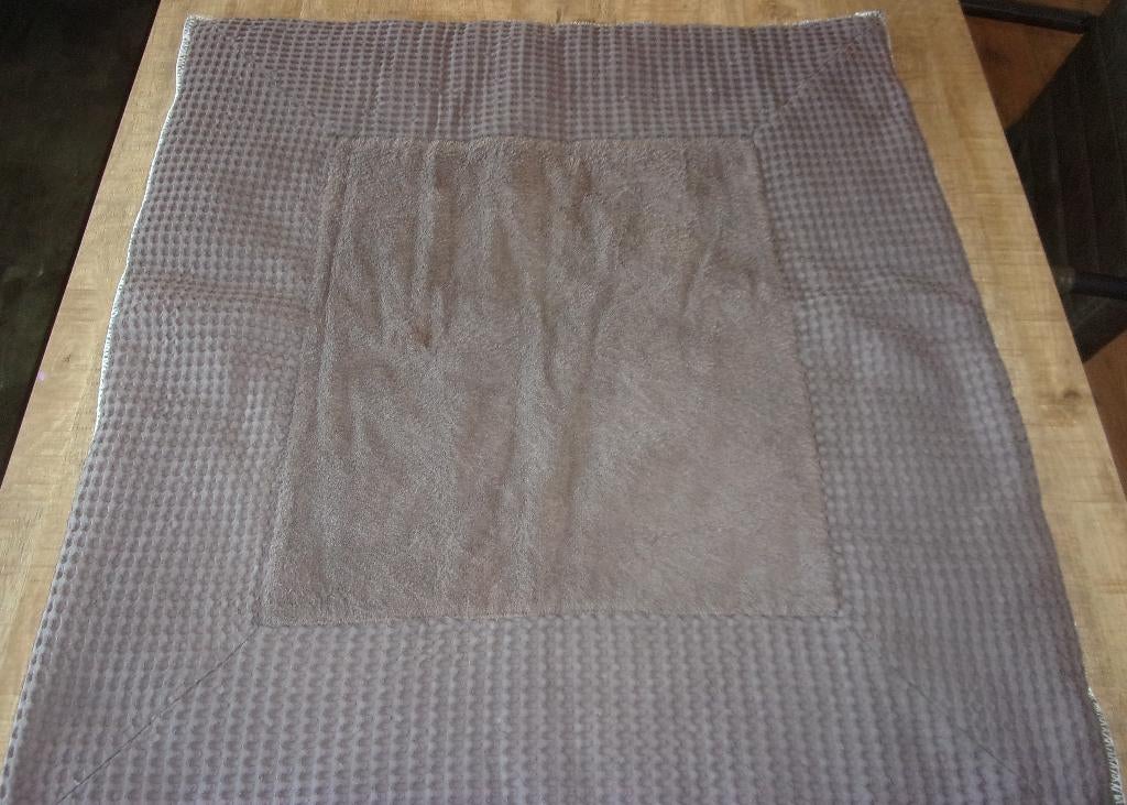 Koeka boxkleed bruin beige wafel teddy, Ophalen of Verzenden, Gebruikt, Rechthoekig, Boxkleed
