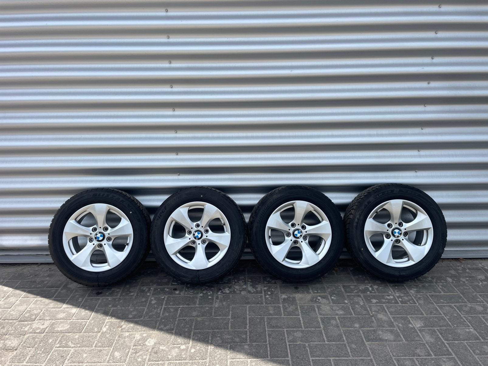 Bmw 3 serie winterbanden + velgen bridgestone, Ophalen, 16 inch, Banden en Velgen, Nieuw