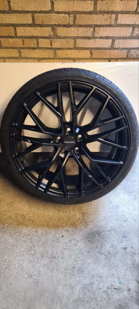 21 inch Carmeni velg met 255/30ZR21 zomerband, Ophalen, Gebruikt, 255 mm, Banden en Velgen