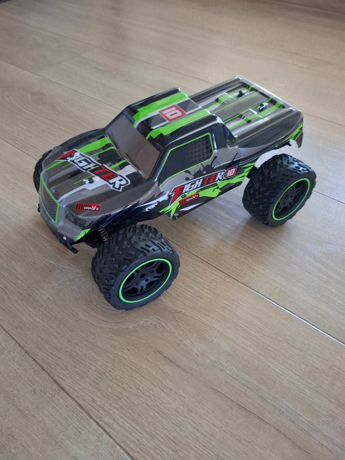 Bestuurbare RC Offroad Auto - Zo goed als nieuw, Elektro, Auto offroad, Ophalen of Verzenden, Zo goed als nieuw