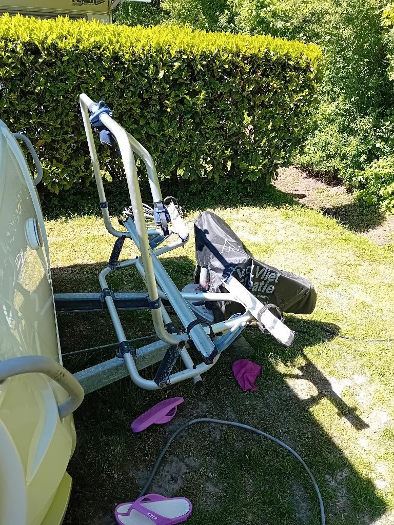 Fietsendrager voor op de dissel caravan, Ophalen, Gebruikt