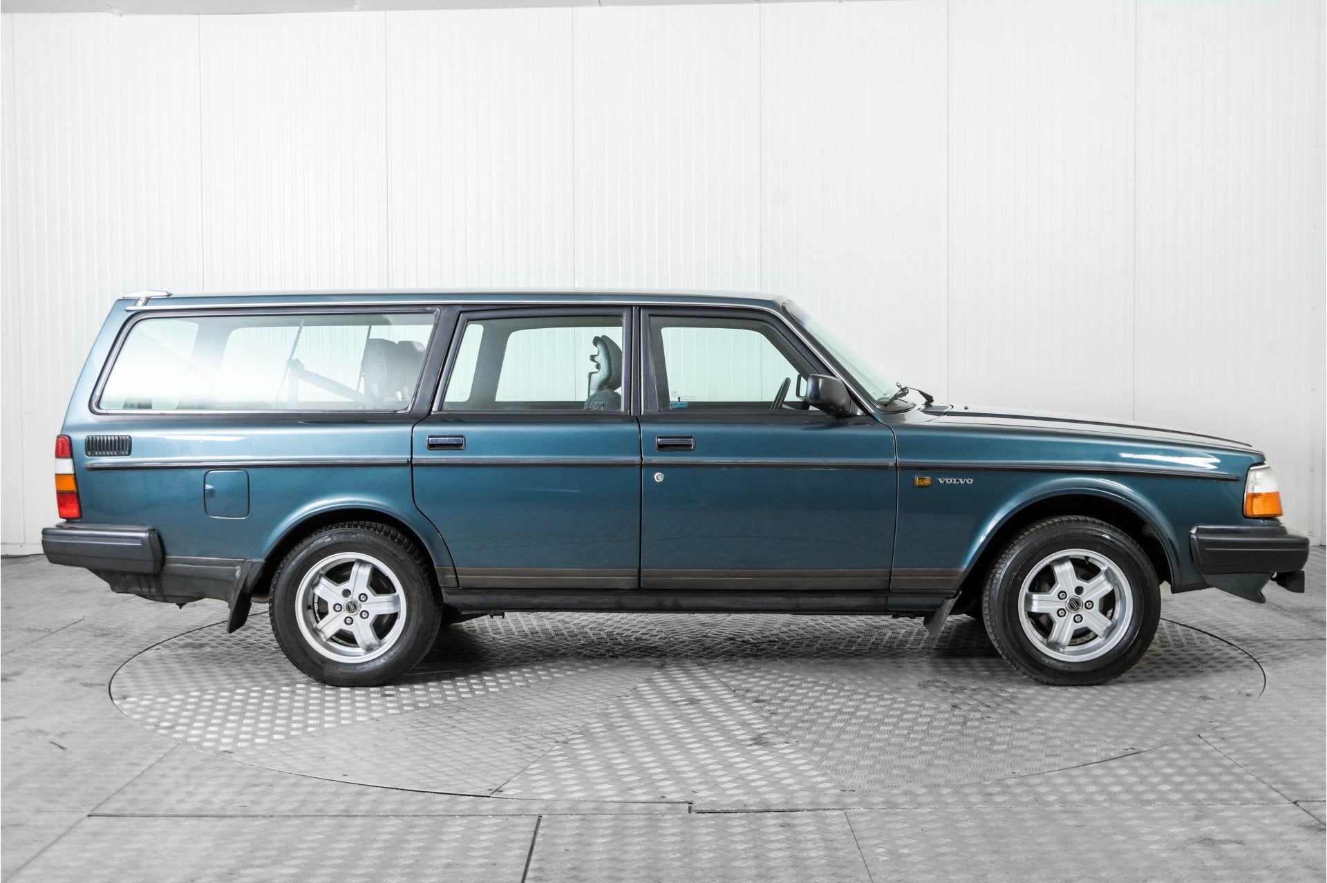 Volvo 240 2.3 DL Airco + cruise control (bj 1990), foto 10