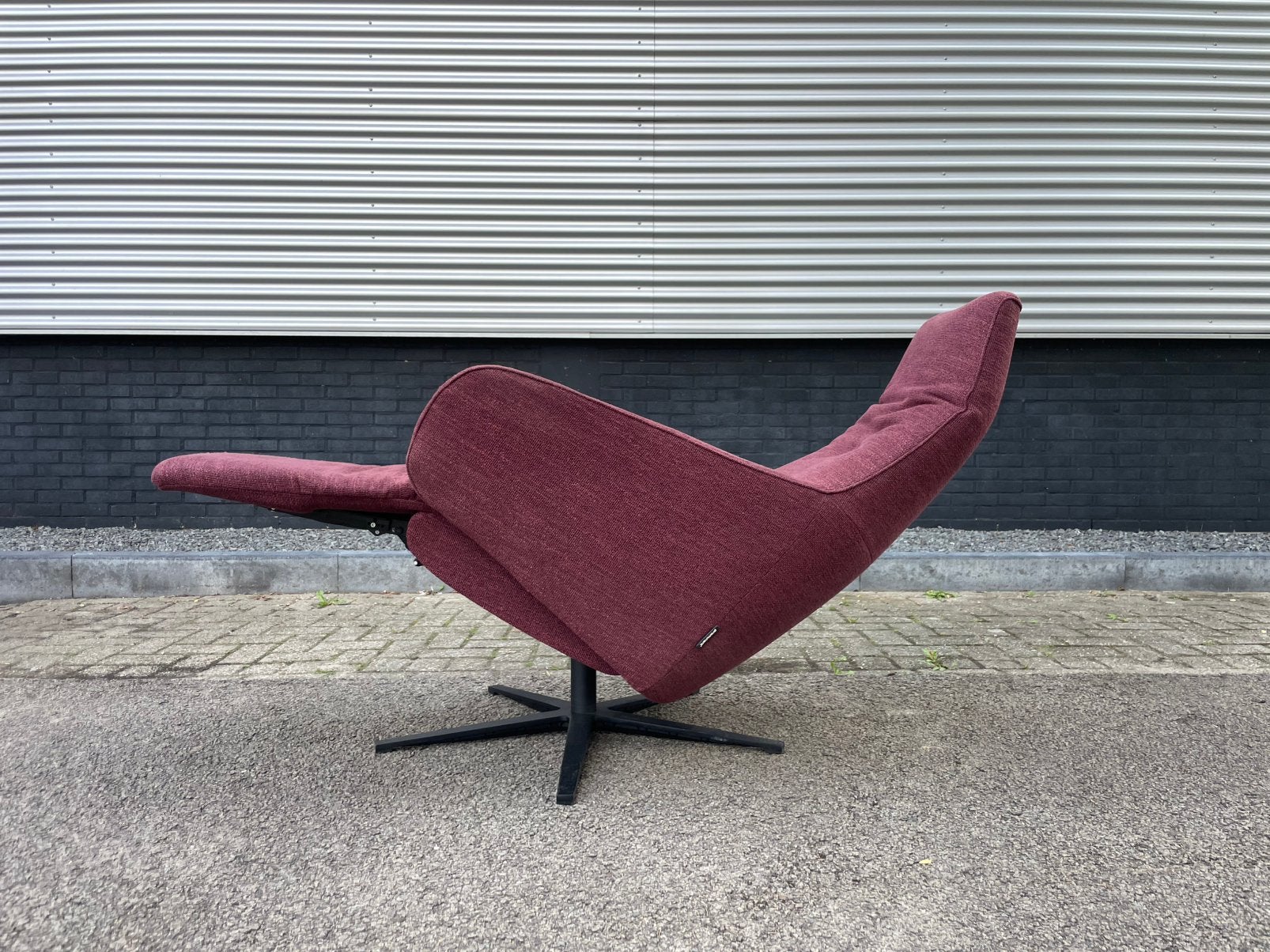 Mooie prominent relax fauteuil / relax stoel rood XL, Huis en Inrichting, Minder dan 75 cm, Ophalen of Verzenden, 50 tot 75 cm