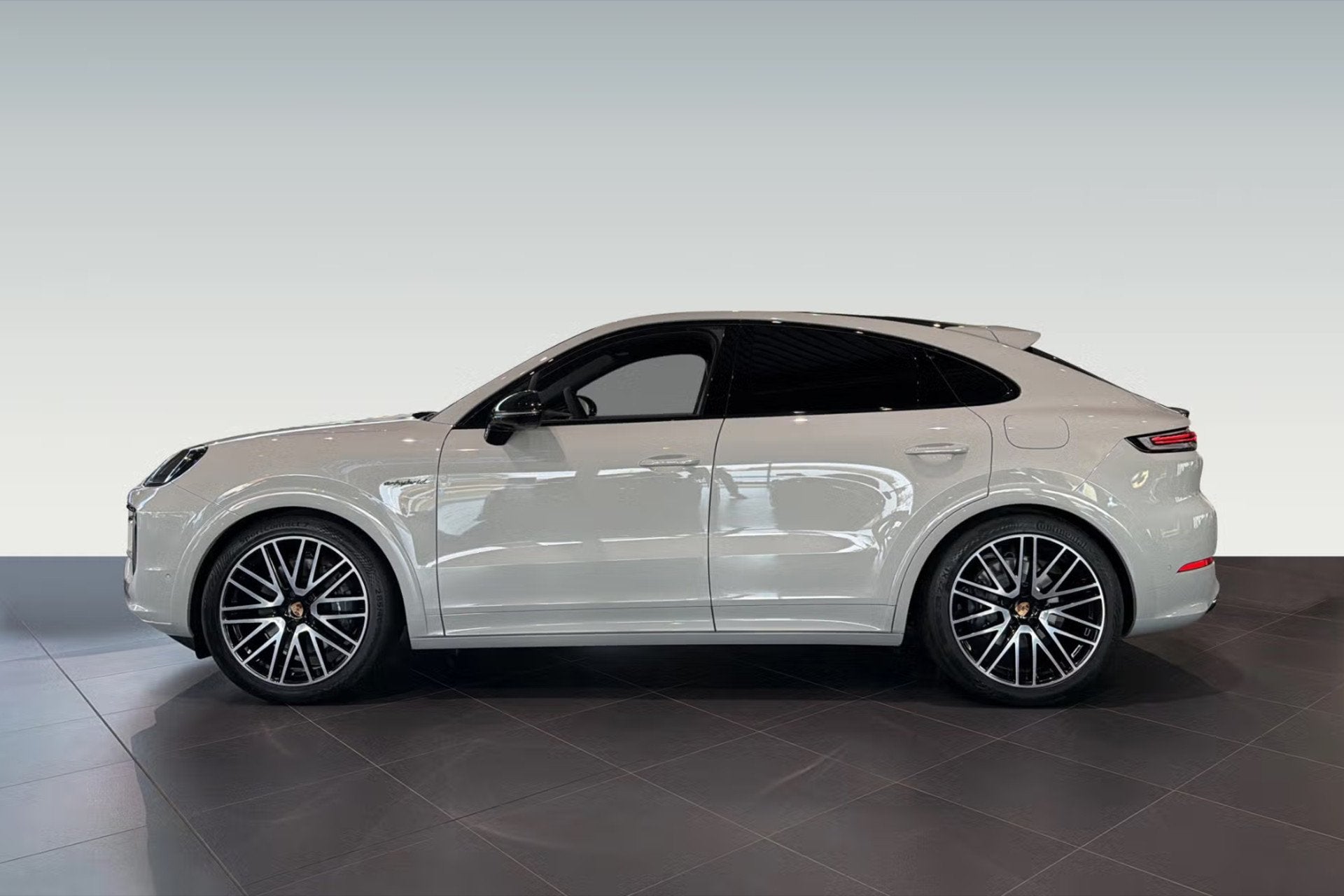 Porsche Cayenne Coupé 3.0 E-Hybrid Black Edition, Auto's, Automaat, Gebruikt, Zwart, 2995 cc