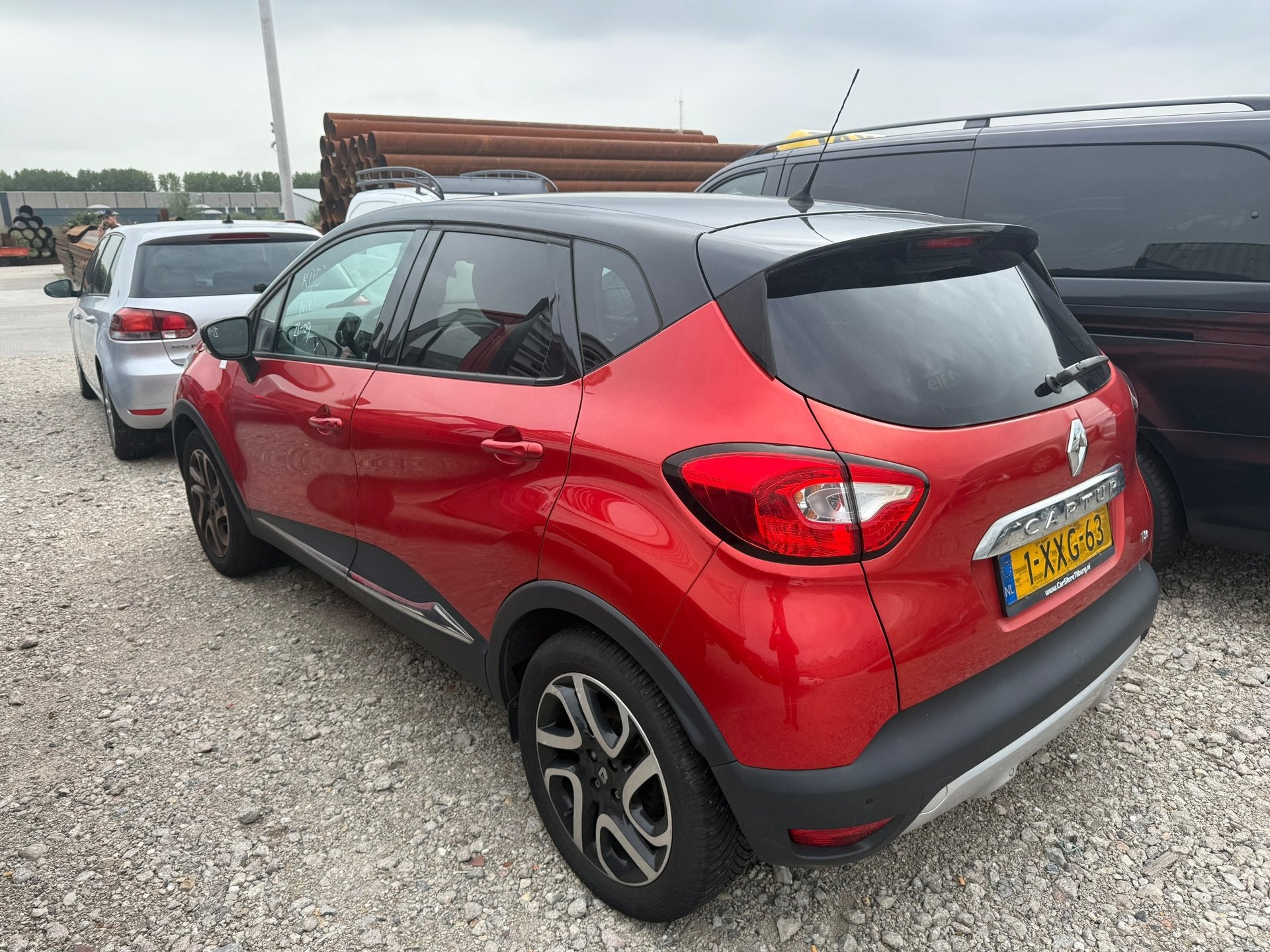 Renault Captur 2014 * 0.9 TCe Helly Hansen * MOTOR DEFECT !, Voorwielaandrijving, Gebruikt, 49 €/maand, Origineel Nederlands