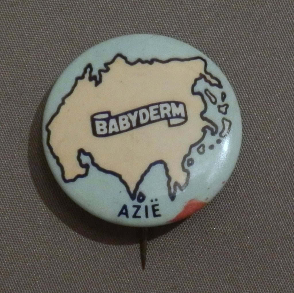 Sp4 speldje babyderm Azië, Verzamelen, Ophalen of Verzenden, Gebruikt, Merk, Speldje of Pin