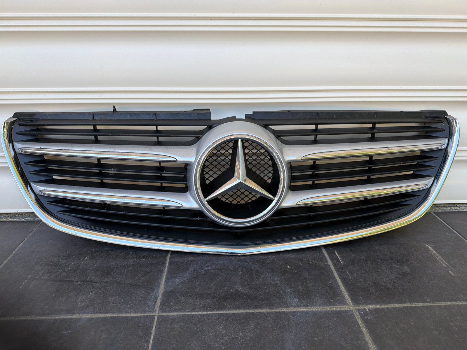 Originele Mercedes-Benz V-Klasse Vito grille, Ophalen of Verzenden, Gebruikt, Voor, Mercedes-Benz