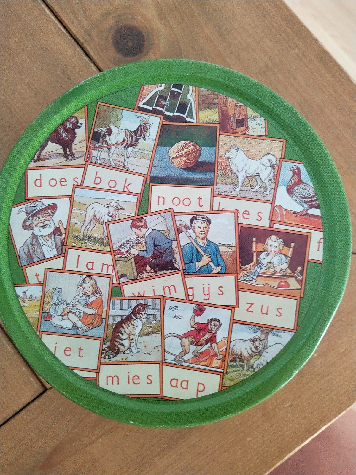 Vintage blik met Aap Noot Mies afbeeldingen, Verzamelen, Blikken, Ophalen of Verzenden, Gebruikt, Koek(jes), Overige merken