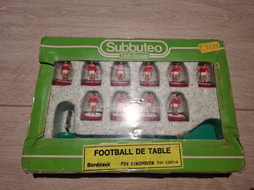 Subbuteo team psv/ benfica, Een of twee spelers, Ophalen of Verzenden, Zo goed als nieuw, Waddington