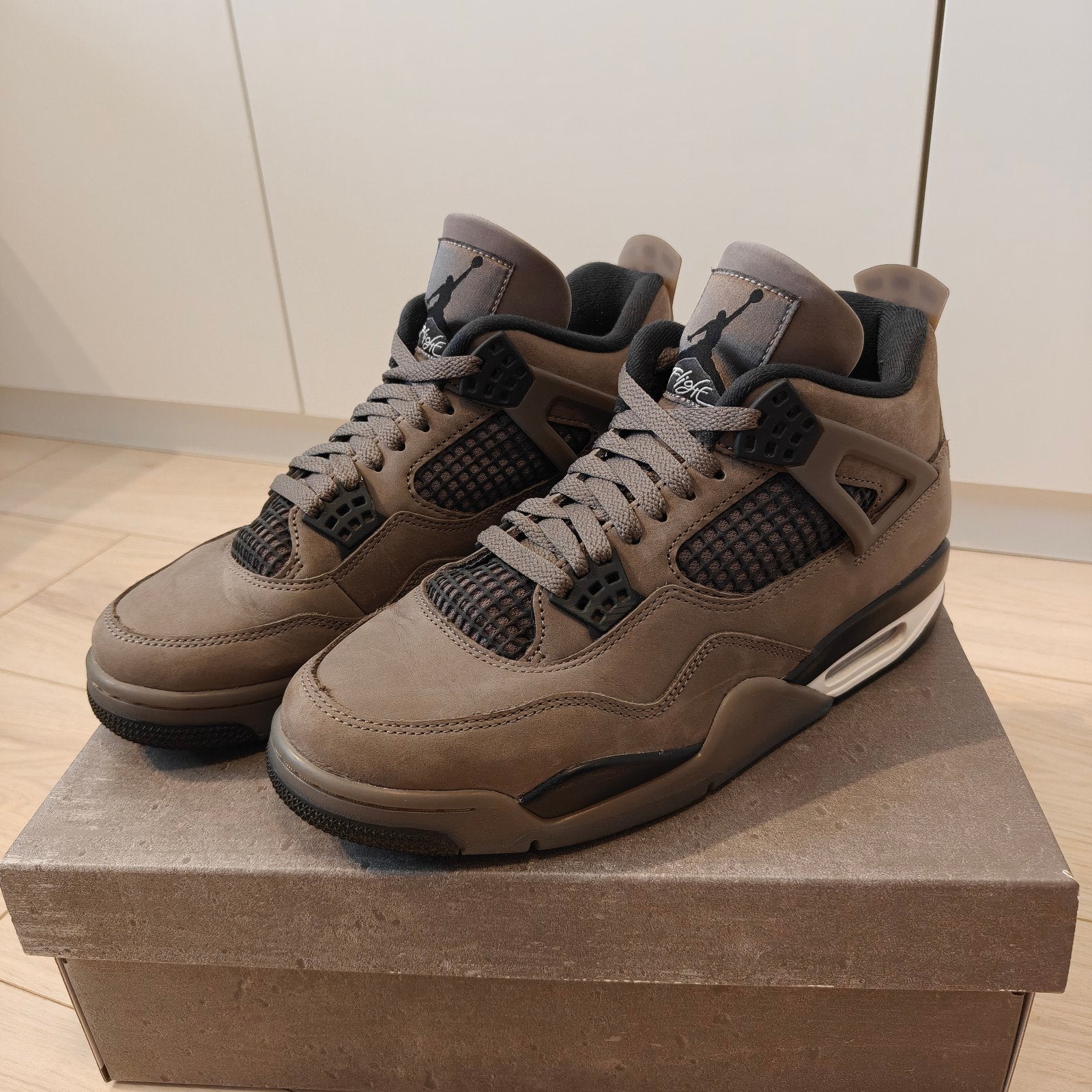 Nike Air Jordan 4 Retro Cave Stone maat 44 + orginele doos, Kleding | Heren, Schoenen, Overige kleuren, Ophalen of Verzenden, Sneakers of Gympen