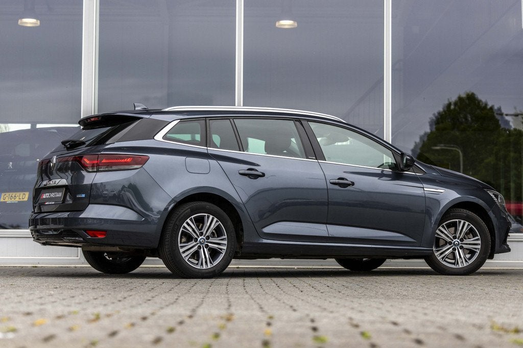 Renault Mégane Estate 1.6 E-Tech Plug-In Hybrid 160 Intens, Auto's, Renault, 12 maanden, 77 km/l, Gebruikt, 4 cilinders