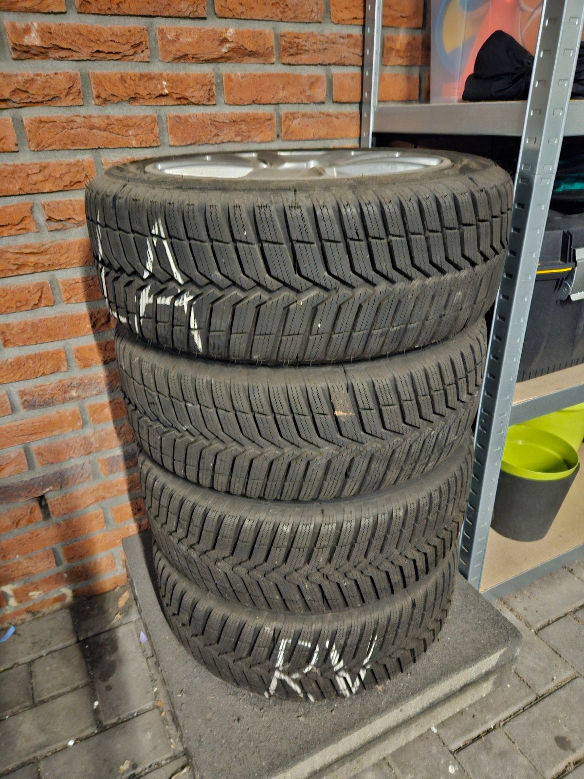 Winterbanden Vredestein Snowtrac 3 82H 185/55 R15 Fiat 500, Auto-onderdelen, Ophalen, 15 inch, Banden en Velgen, Personenwagen