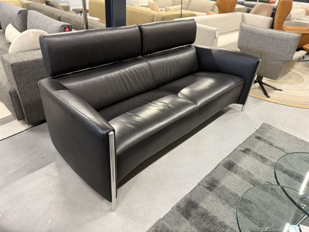 Als nieuw Leolux Goncharov Bank zwart leer Design, Leolux, Info@leolux.nl, 150 tot 200 cm, Driepersoons
