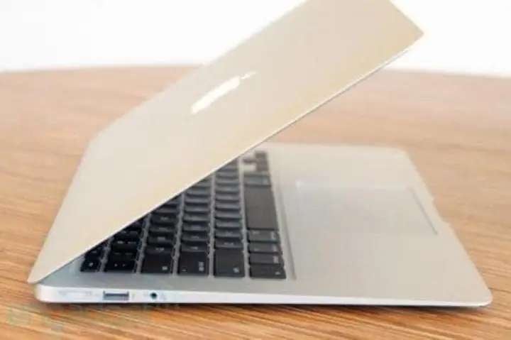 Snelle MacBook Air Compleet met DOOS. Met Office, Computers en Software, Apple Macbooks, Ophalen, 256 GB, Qwerty, 8 GB
