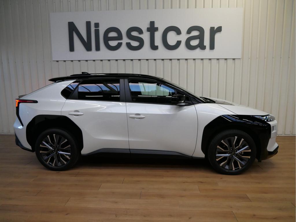 Subaru SOLTERRA 4E-xperience+ 73.1 kWh Two Tone (bj 2026), Gebruikt, Zwart, Wit, Vierwielaandrijving