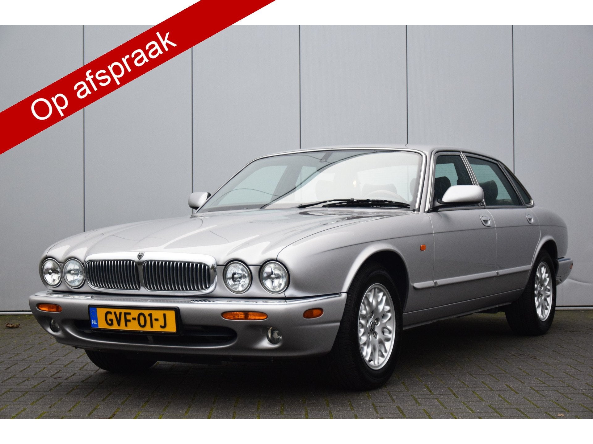Jaguar XJ 3.2 V8 Executive Automaat (bj 2002), Auto's, Jaguar, Automaat, Achterwielaandrijving, Gebruikt, Bedrijf