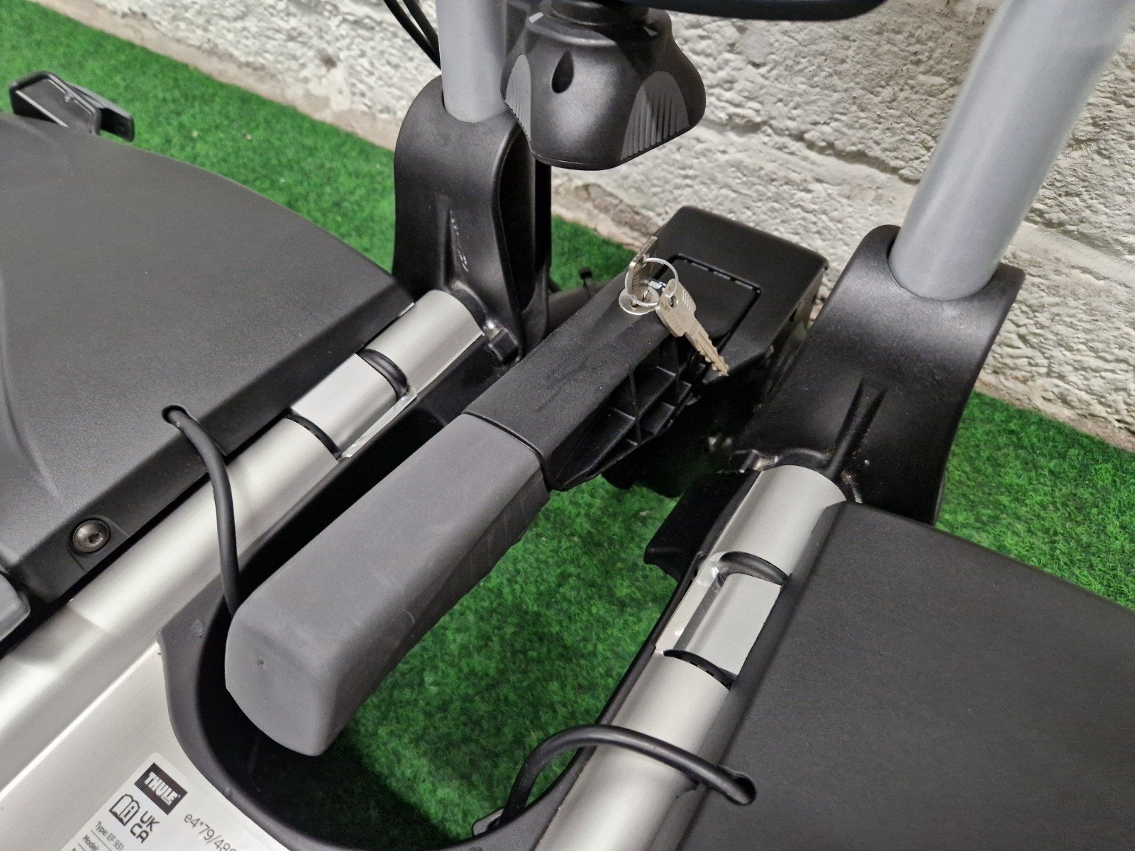 Foto 6 van Nette Thule EasyFold 931 fietsendrager voor 2 E-bikes 60 KG